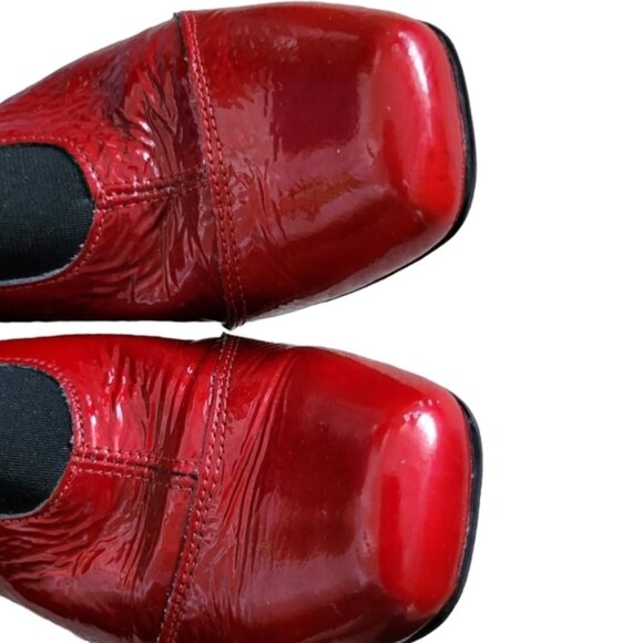 Un Tour En Ville Red Patent Leather Booties - Picture 11 of 13